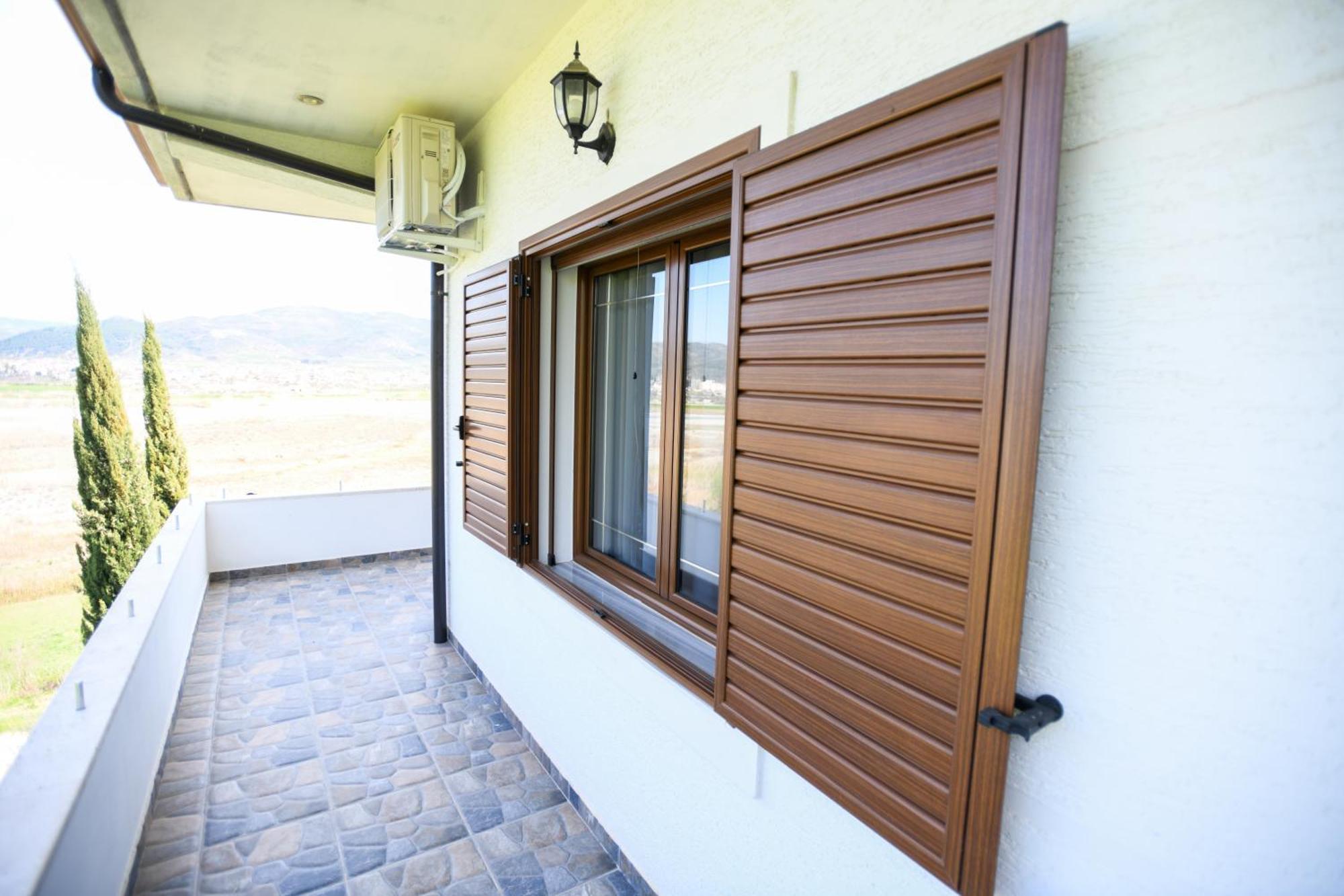 Villa Solitude Berat Exterior photo