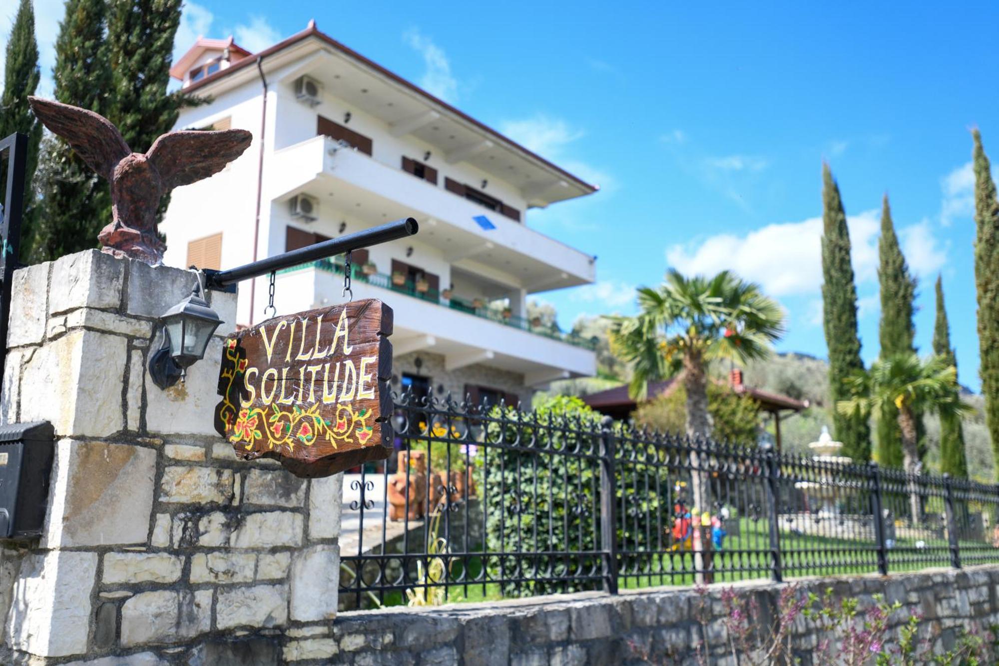 Villa Solitude Berat Exterior photo